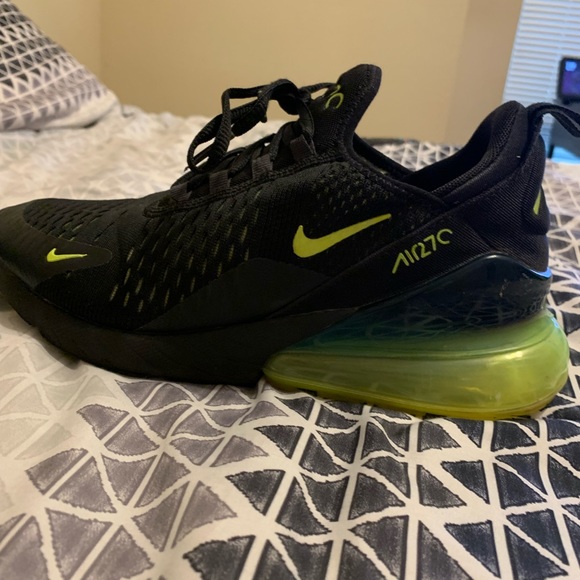 Air max 270s Black Volt Oil Grey - Picture 3 of 5